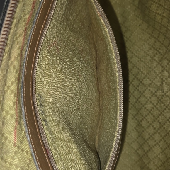 Vintage Gucci Beige/ Tan/Brown Monogram Leather Shoulder/Crossbody - Picture 13 of 17